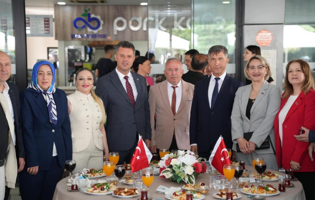 Çorlu’da geleneksel bayramlaşma töreni, Kurban Bayramı dolayısıyla yoğun bir katılımla