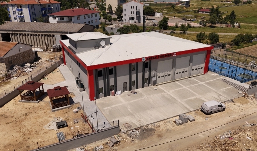 Tekirdağ Büyükşehir Belediyesi, “11 ilçeye 11 itfaiye istasyonu” hedefi doğrultusunda