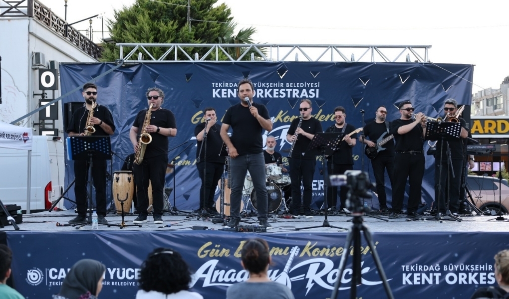 Tekirdağ Büyükşehir Belediyesi Kent Orkestrası tarafından düzenlenen Gün Batımı Konserleri,