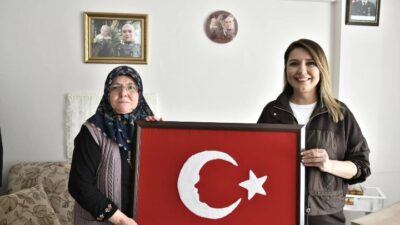 MALKARA BELEDİYE BAŞKANI NERGİZ KARAAĞAÇLI ÖZTÜRK’TEN ANNELER GÜNÜ’NDE GÖNÜLLERE DOKUNAN