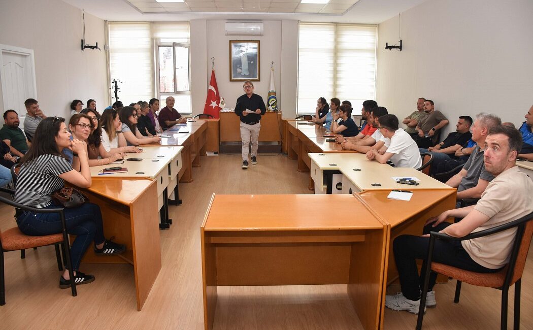 MALKARA BELEDİYESİ PERSONELLERİNE “ETİK EĞİTİMİ” VERİLDİ Malkara Belediyesi, vatandaşlara daha