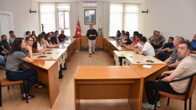 MALKARA BELEDİYESİ PERSONELLERİNE “ETİK EĞİTİMİ” VERİLDİ Malkara Belediyesi, vatandaşlara daha