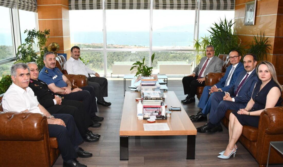 ÖSYM İl Koordinasyon Kurulu Komisyonu Üyeleri; Tekirdağ Vali Yardımcısı Mustafa