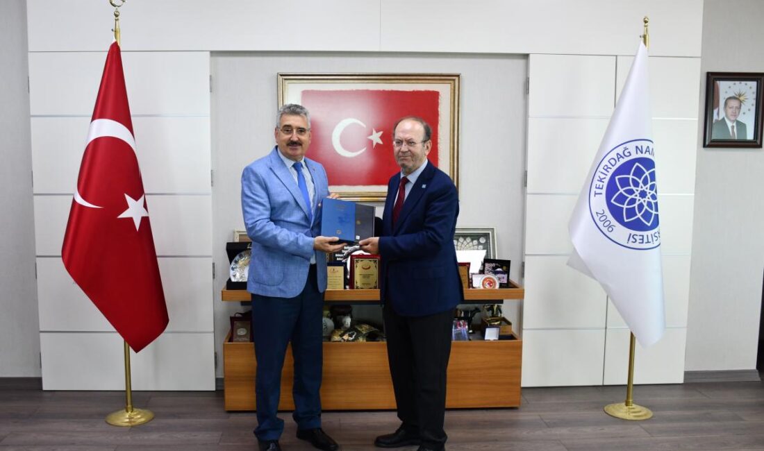 Medeniyet Tasavvuru Okulları (MTO) kurucusu ve Sabahattin Zaim Üniversitesi Öğretim