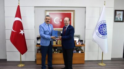 Medeniyet Tasavvuru Okulları (MTO) kurucusu ve Sabahattin Zaim Üniversitesi Öğretim