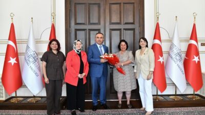 Türk Anneler Derneği Tekirdağ Şube Başkanı Serap Çakır, Tekirdağ valisi