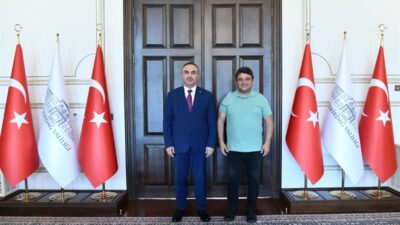 Harun’la Şen Yollar programının sunucusu Harun Şen, Tekirdağ valisi Sayın