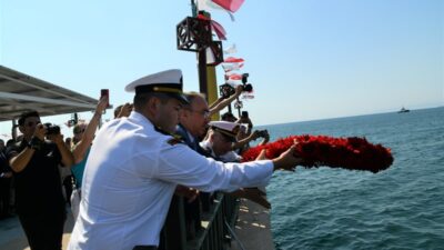 Karadeniz ve Marmara Denizi’ne kıyısı bulunan bir deniz kenti olan