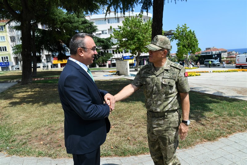 1’inci Ordu Komutanı Orgeneral Bahtiyar Ersay ve 2’inci Kolordu Komutanı