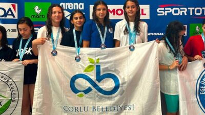 Çorlu Belediyesi Spor Kulübü (ÇBSK) yüzücüleri, Mersin’de düzenlenen Bölge Şampiyonası’nda