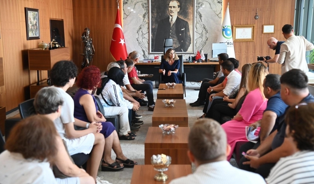 Tekirdağ Büyükşehir Belediye Başkanı Dr. Candan Yüceer, vatandaşlarla doğrudan iletişimi