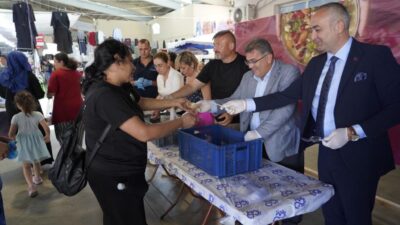 Çorlu Belediyesi, Muharrem ayı dolayısıyla ilçede kurulan semt pazarlarında vatandaşlara