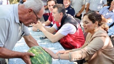 Tekirdağ’da etkili olan dolu yağışı sonrası ürünleri zarar gören üreticilerin