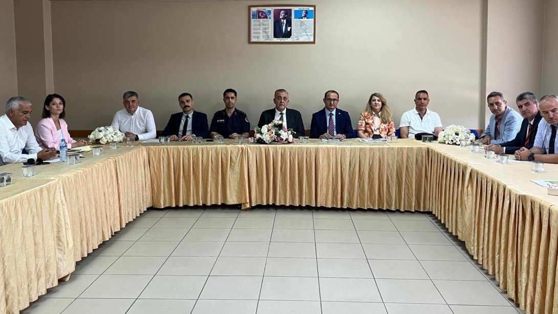 Süleymanpaşa kaymakamı Sayın Mahmut Nedim TUNÇER başkanlığında, İlçe Protokolü üyelerinin