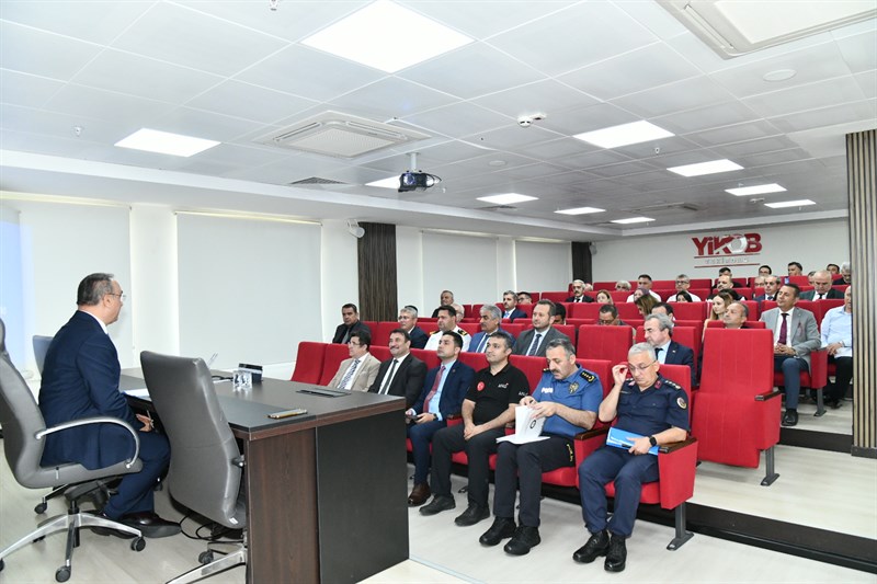 Tekirdağ valisi Sayın Recep Soytürk başkanlığında İl İdare Kurulu Şube