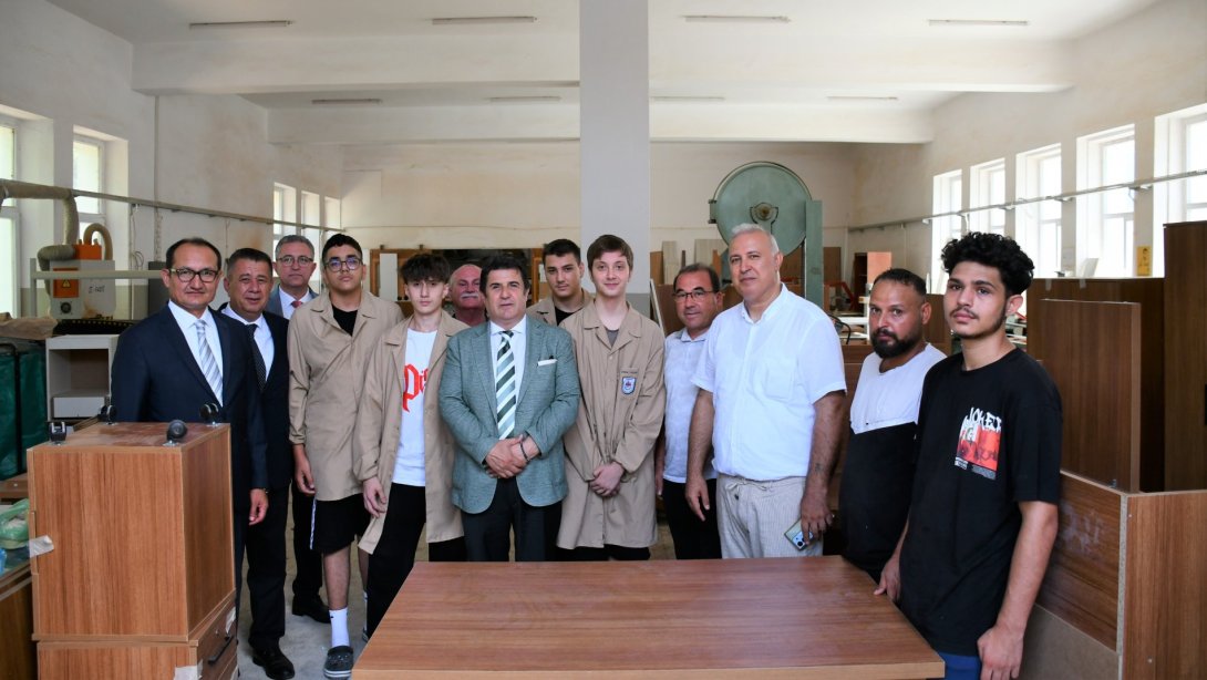 İl Millî Eğitim Müdürü Dr. Aziz Yeniyol, Tekirdağ Mesleki ve