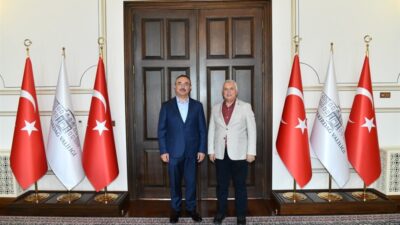05.11.2018-18.08.2023 tarihleri arasında Tekirdağ Valisi görevinde bulunan Aziz Yıldırım, Tekirdağ
