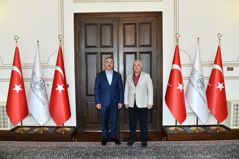 05.11.2018-18.08.2023 tarihleri arasında Tekirdağ Valisi görevinde bulunan Aziz Yıldırım, Tekirdağ