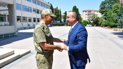 Tekirdağ valisi Sayın Recep Soytürk, 2. Kolordu Komutanı Tümgeneral Ferat