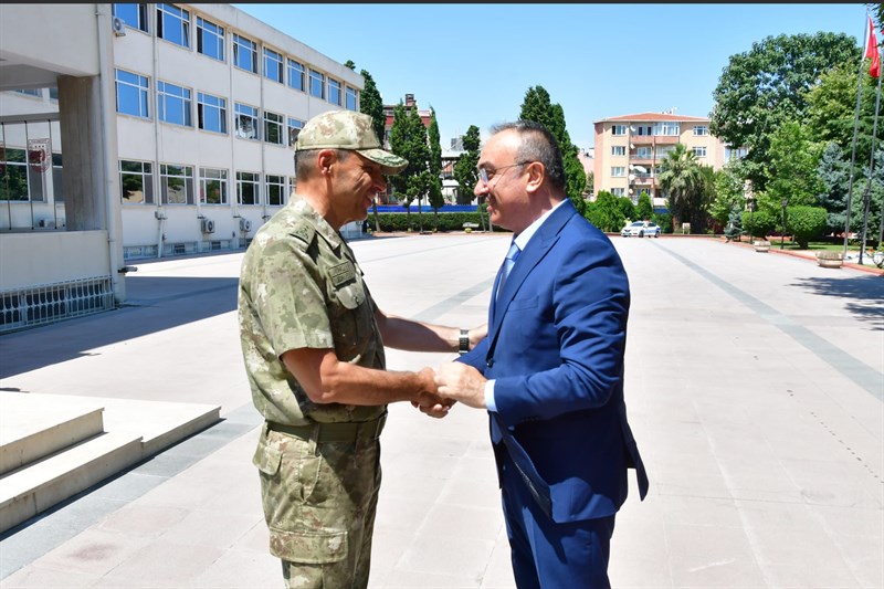 Tekirdağ valisi Sayın Recep Soytürk, 2. Kolordu Komutanı Tümgeneral Ferat