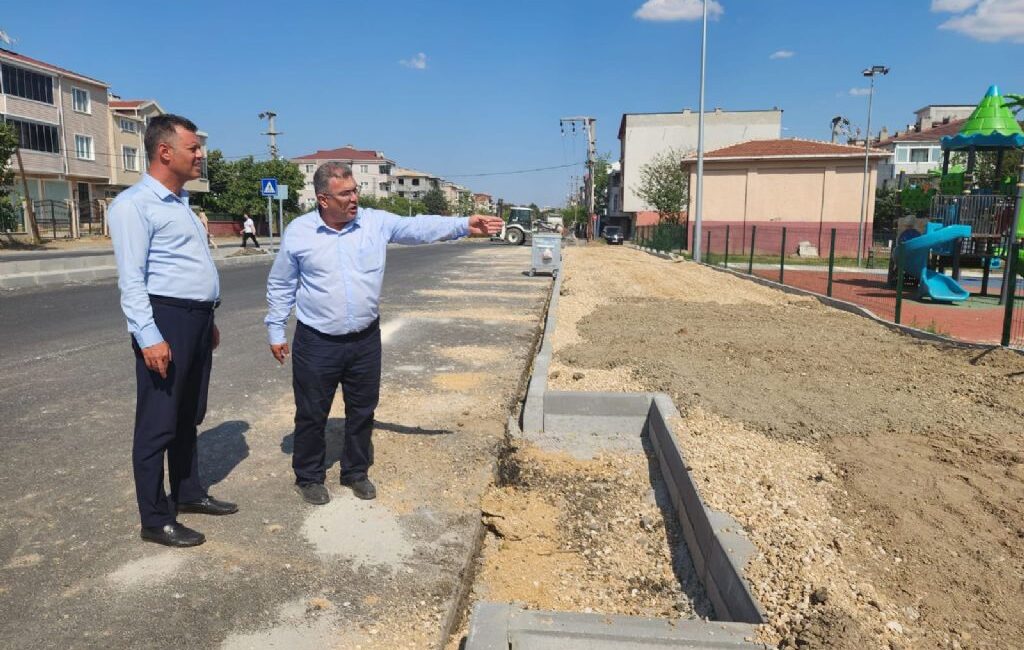 Çorlu Belediye Başkanı Ahmet Sarıkurt, Belediye Başkan Yardımcısı Adnan Kum