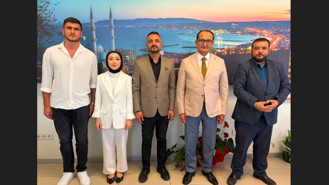 Süleymanpaşa Ülkü Ocakları İlçe Başkanı Mehmet Aybuğa ve beraberinde yönetim