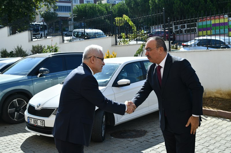 Tekirdağ valisi Sayın Recep Soytürk, Tekirdağ İl Müftüsü Mustafa Bilgiç’i