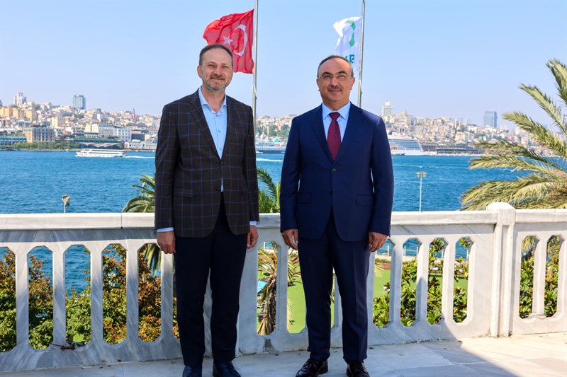 Tekirdağ valisi Sayın Recep Soytürk, Yeşilay Genel Başkanı Doç. Dr.