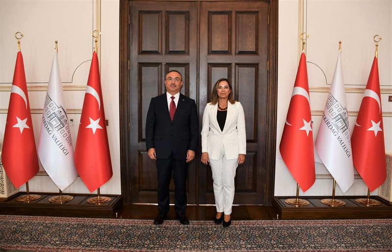 Tekirdağ Büyükşehir Belediye Başkanı Dr. Candan Yüceer, Tekirdağ valisi Sayın