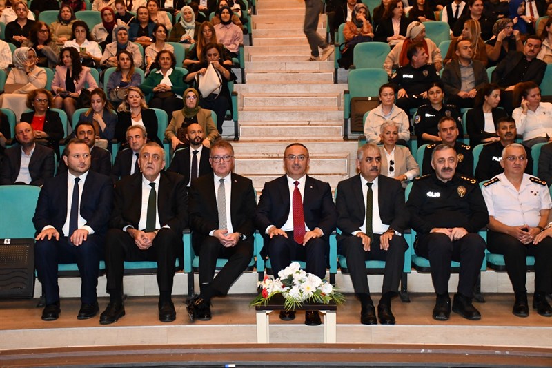 Aile ve Sosyal Hizmetler İl Müdürlüğü tarafından “Dijital Bağımlılık Çağında