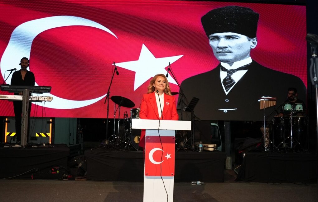 Ergene Belediye başkanı Müge Yıldız Topak, 30 Ağustos Zafer Bayramı’nın