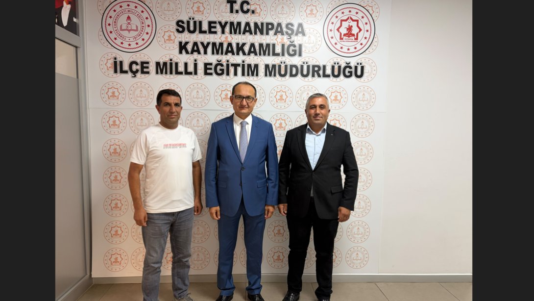 Van Gölü ve Çevre İller Dayanışma Vakfı Başkanı Naim Atsız