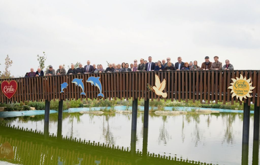 Çorlu Belediyesi`nin gelenekselleşen ve büyüklerin sosyal hayata aktif katılımını destekleyen