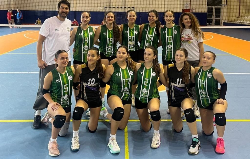 Çorlu Belediyesi Gençlik ve Spor Kulübü (ÇBSK) Voleybol Takımı, deplasmanda