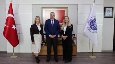 Süleymanpaşa ilçesi Namık Kemal Mahallesi Muhtarı Şebnem ÇALIŞKAN ve Topağaç
