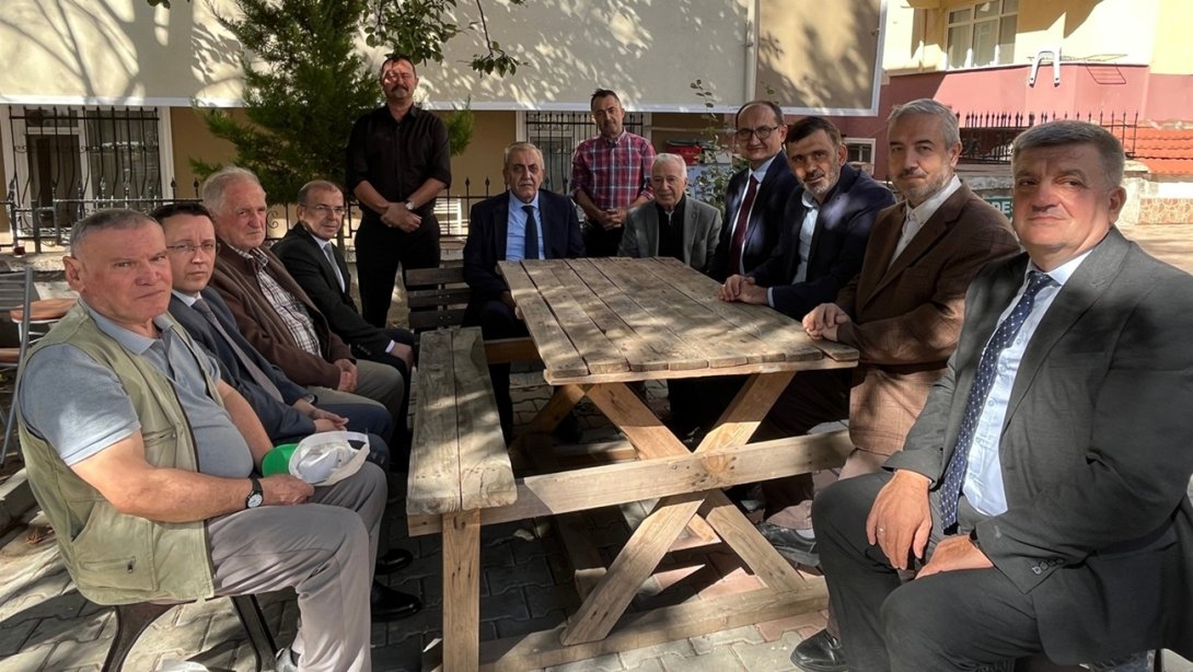 Süleymanpaşa kaymakamı Sayın Mahmut Nedim Tunçer, vatandaşlarımızla bir araya geldi.