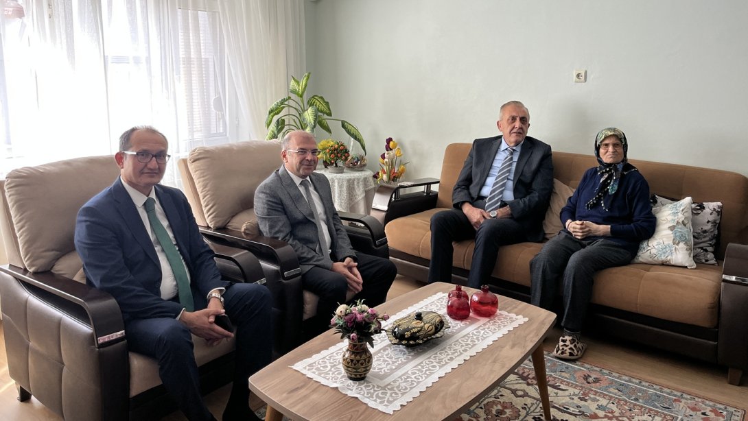 Süleymanpaşa kaymakamı Sayın Mahmut Nedim TUNÇER, beraberindeki protokol üyeleriyle birlikte
