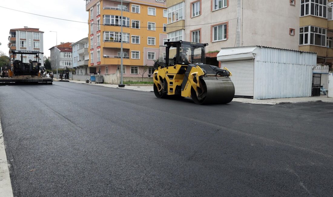 Çerkezköy Belediyesi tarafından kentimiz genelinde başlatılan kapsamlı sıcak asfalt çalışmaları