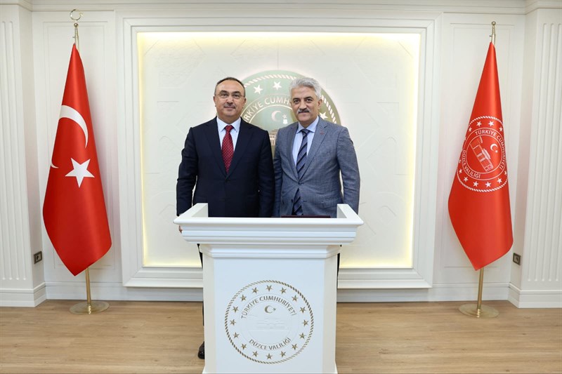 Tekirdağ valisi Sayın Recep Soytürk, Düzce Valisi Sayın Mehmet Makas’ı