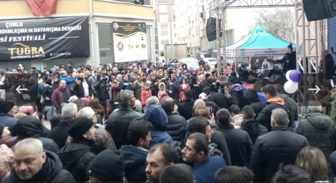 Tekirdağ’da düzenlene hamsi festivaline katılım oldukça yüksek oldu. Soğuk havaya