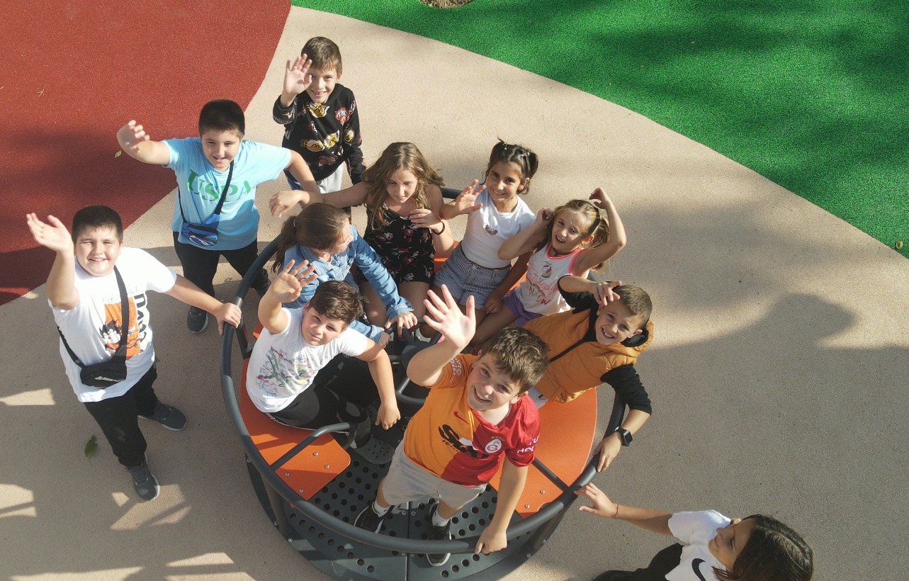 Şarköy Tarihinin En Büyük Park Yatırımı Şarköy Belediyesi, çocukların güvenli, keyifli ve eğlenceli bir şekilde vakit