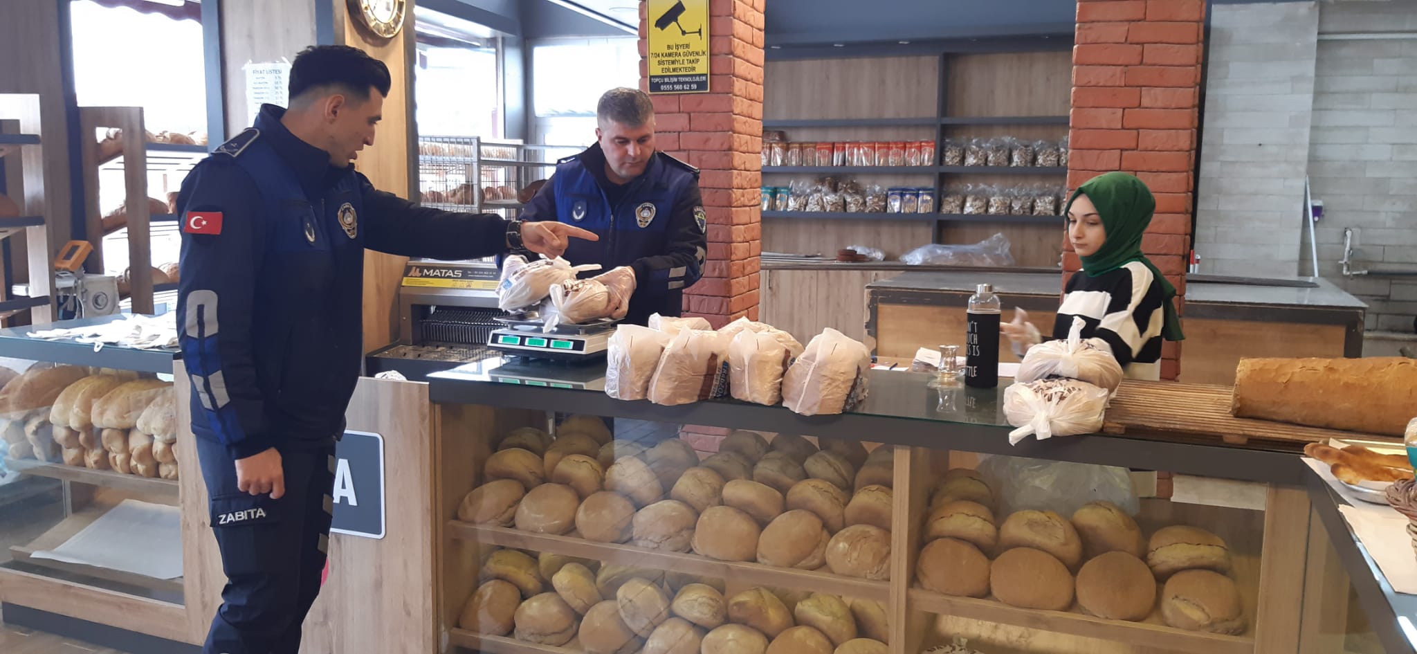 Ergene Belediyesi Zabıta Müdürlüğü ekipleri, ilçe genelinde faaliyet gösteren fırınları