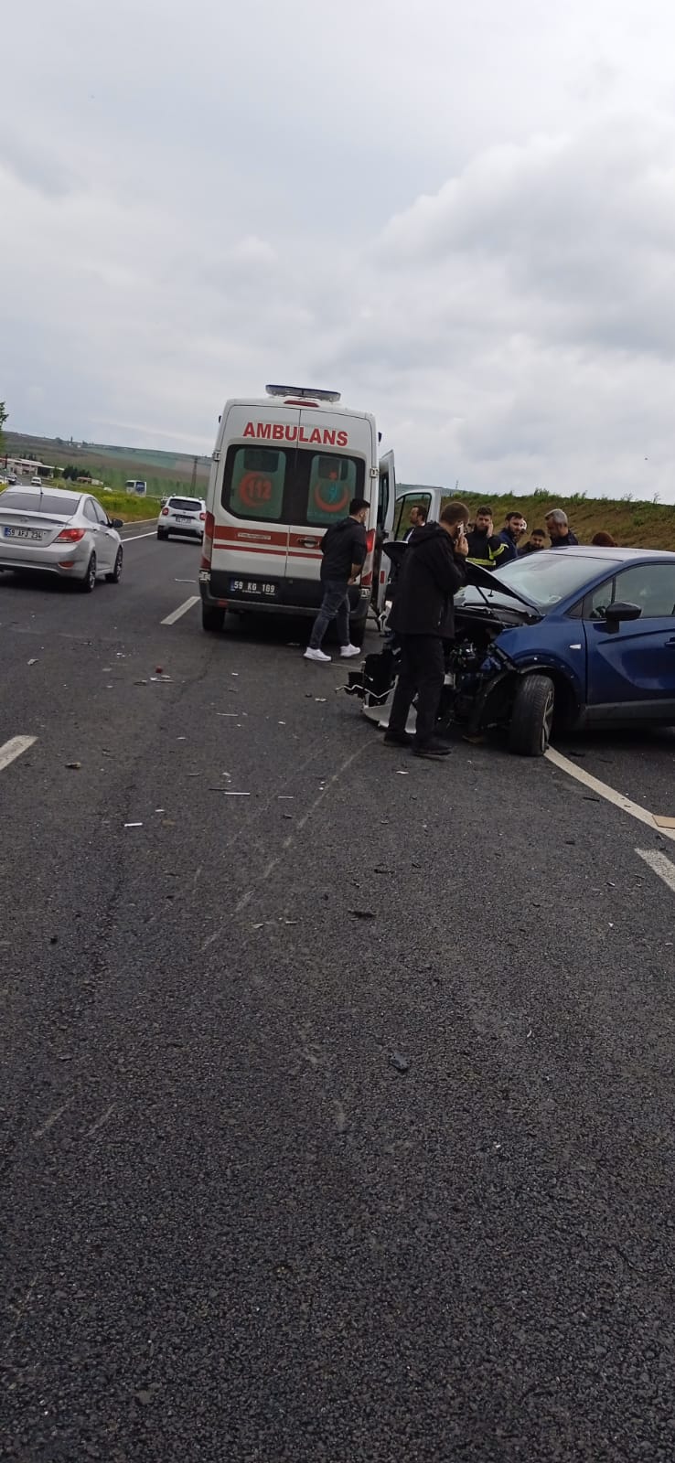 Tekirdağ’ın Süleymanpaşa ilçesinde 2 otomobilin karıştığı kazada 1 kişi öldü,