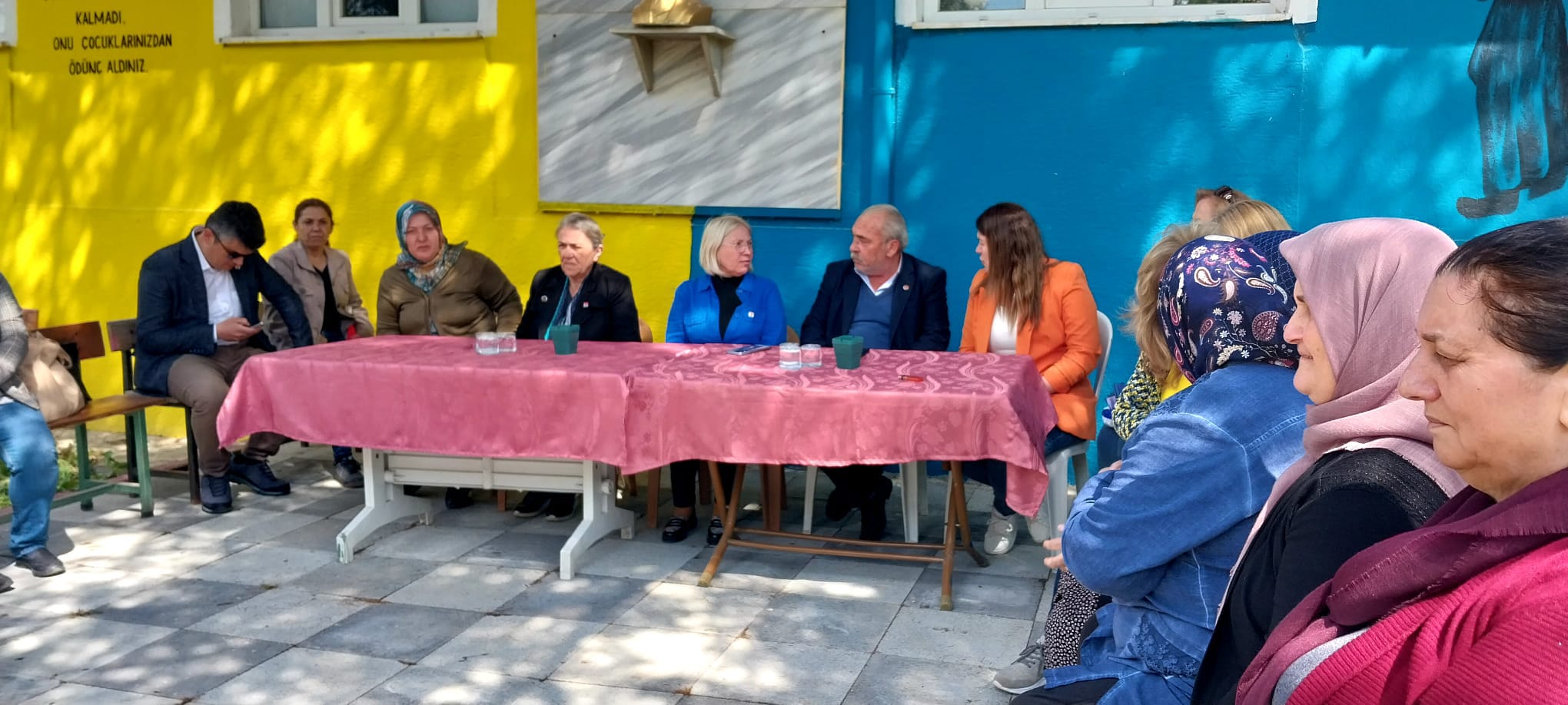 Yontar: İktidarı kadınlar ve gençler değiştirecek CHP Tekirdağ Milletvekili adayı Nurten Yontar seçim çalışmaları kapsamında 11