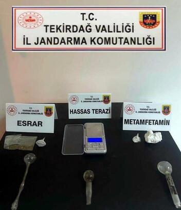 Tekirdağ'da jandarma ekiplerinin düzenlediği operasyonlarda, uyuşturucu madde ve sahte içki