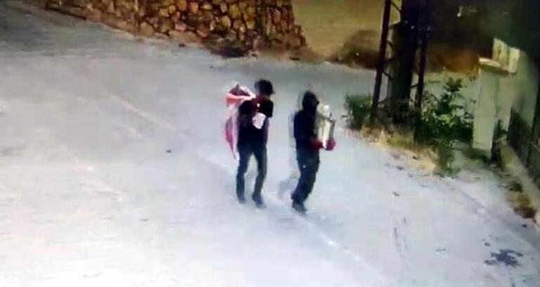 Tekirdağ’da 2 kişinin bir liseye girip 200 bin lira değerinde