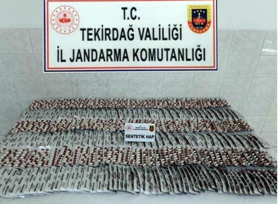 3 Bin 600 Sentetik Hap Ele Geçirildi Tekirdağ'ın Çorlu ilçesinde jandarmanın bir evde yaptığı aramada 3 bin