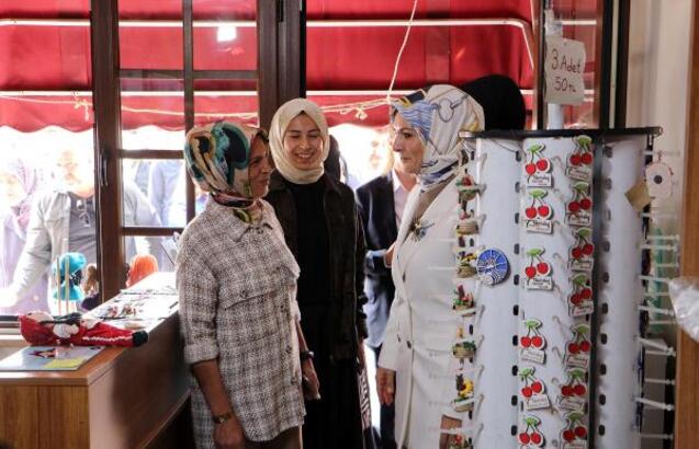 Aile ve Sosyal Hizmetler Bakanı Mahinur Özdemir Göktaş, Tekirdağ'da ziyaretlerde