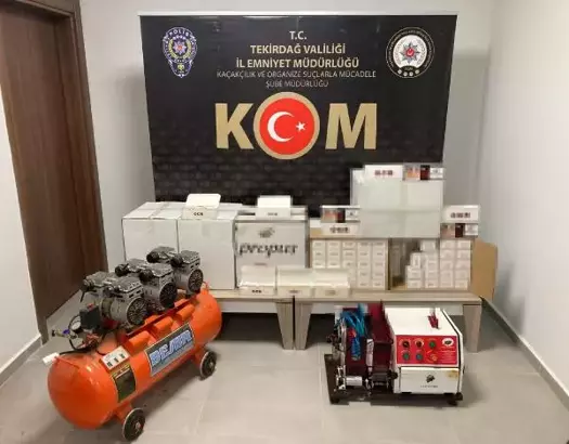 Şarköy’de Kaçak Sigara Operasyonu Tekirdağ'ın Şarköy ilçesinde polisin yaptığı aramalarda 150 kilo kaçak tütün