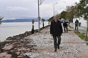Süleymanpaşa Belediyesi, geçtiğimiz günlerde etkili olan fırtına sonrası hasar gören